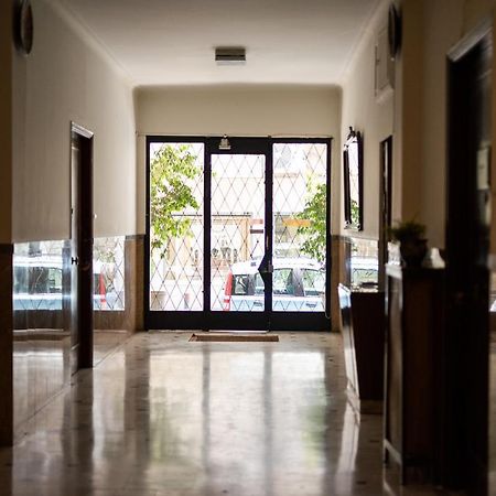 Two Bedroom Apt In Syntagma - Ermou Area Athen Eksteriør billede