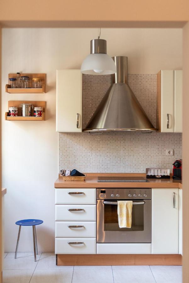 Two Bedroom Apt In Syntagma - Ermou Area Athen Eksteriør billede