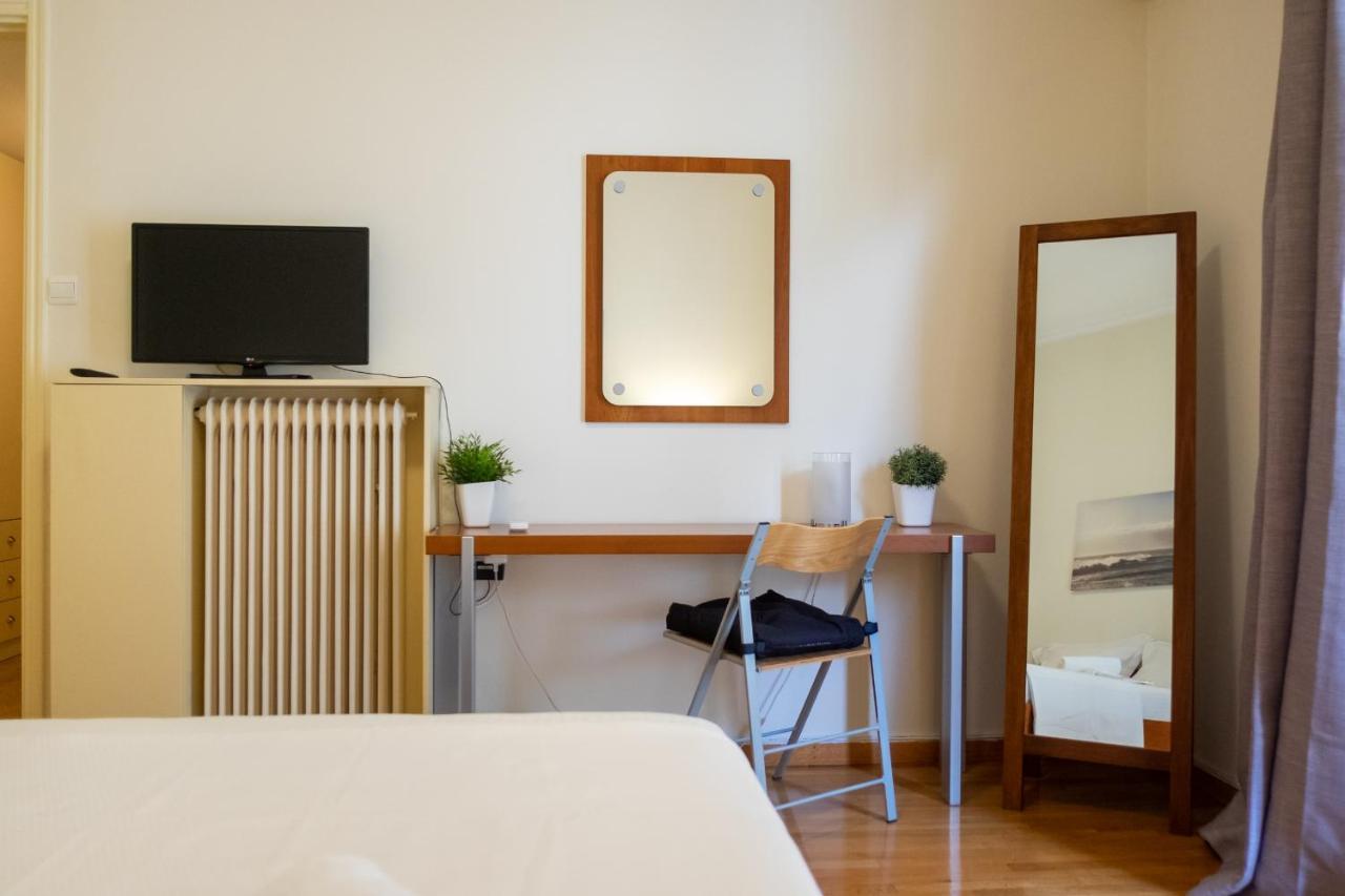 Two Bedroom Apt In Syntagma - Ermou Area Athen Eksteriør billede