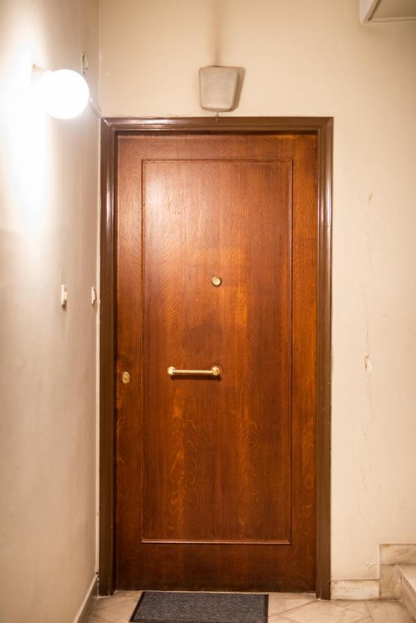 Two Bedroom Apt In Syntagma - Ermou Area Athen Eksteriør billede