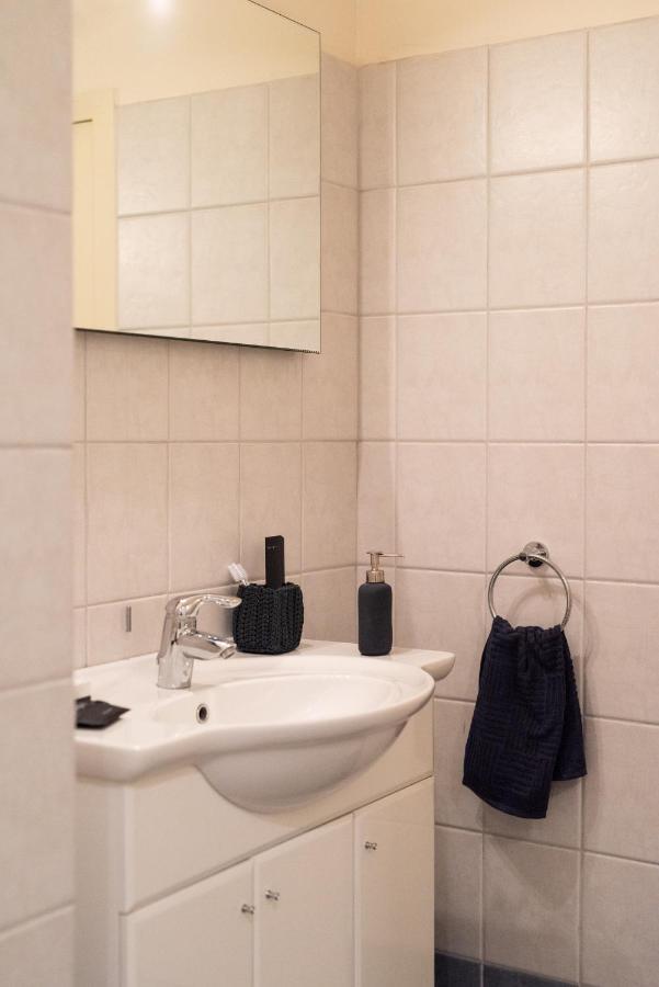 Two Bedroom Apt In Syntagma - Ermou Area Athen Eksteriør billede
